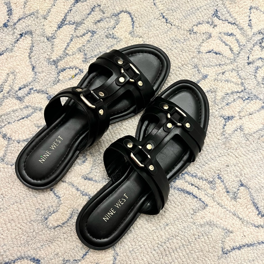 Nine West gladiator sandal NWOT - Picture 2 of 4